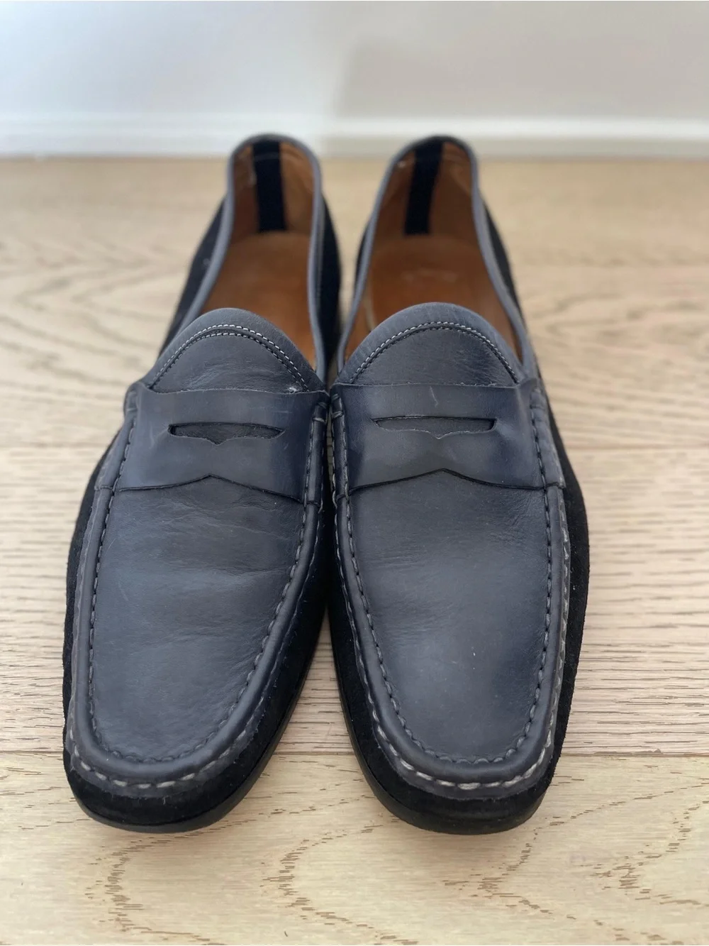 Vero Cuoio Grey and Black Leather-Suede Penny Loafers